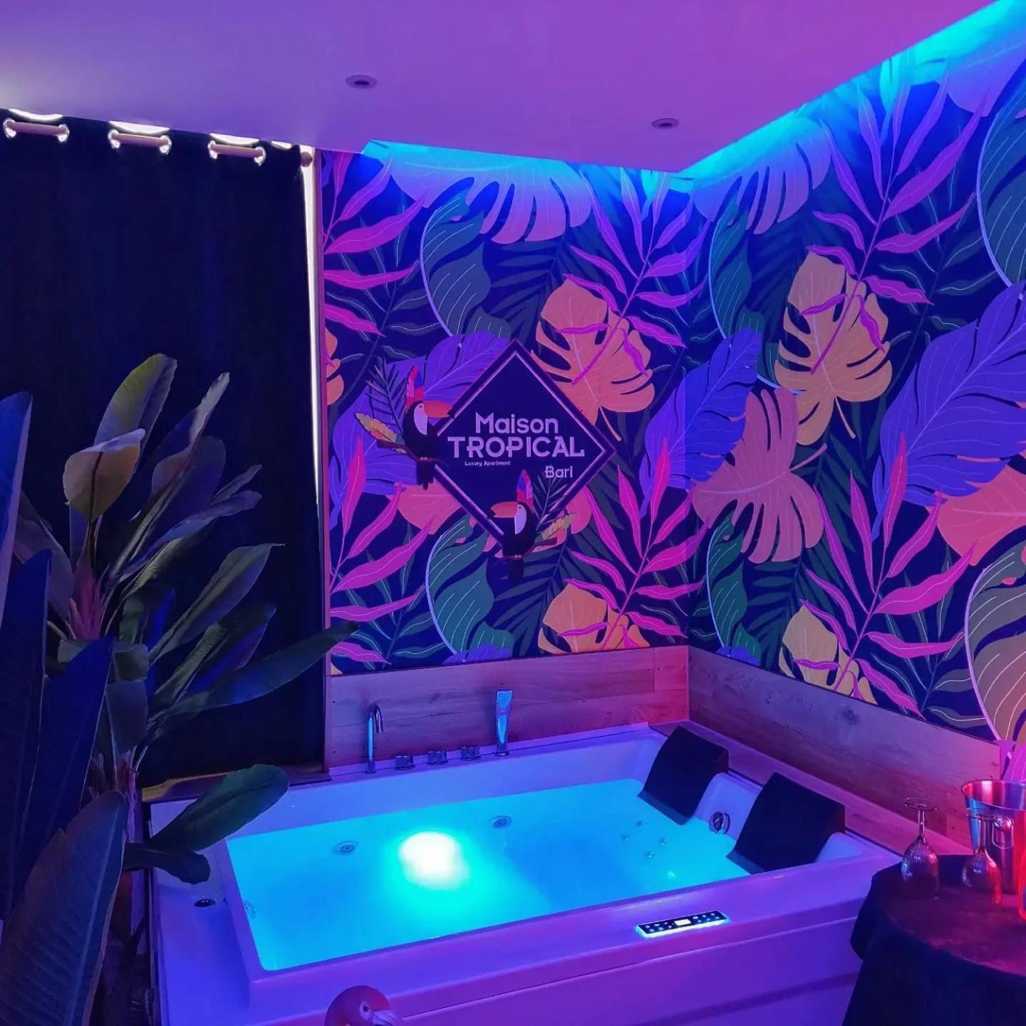 Suite Maison Tropical - Luxury Apartment In Bari Eksteriør billede